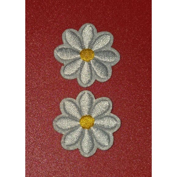 Hand Crafted Other - 2pc White Daisy Flower Embroidered Patches Appliques Iron-On Glue-On Sew-On